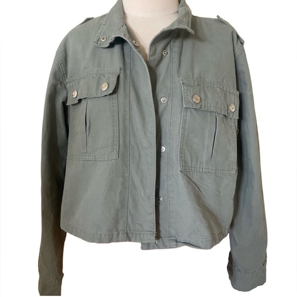 🍁 Military Style Cropped Jacket Olive size medium lightweight khaki Kenzie boxy - Picture 4 of 5
